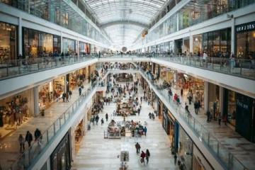 商場里開餐飲店能盈利嗎?以下是提取的純文案內容(約1000字)