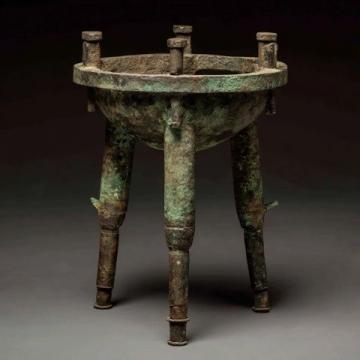 殷周時期青銅器：揭示宗教信仰、政治架構與社會分層的文化鏡像