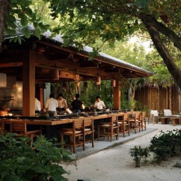 三亞海棠灣特色餐飲探索:攬月匠心餐廳美食之旅