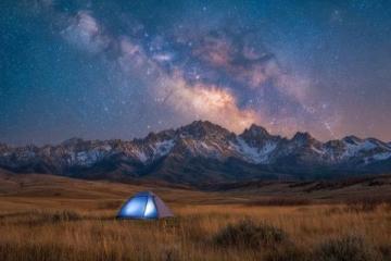 湖北保康縣南頂草原:人少景美的星空露營地推薦