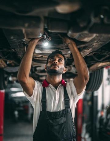 汽車保養(yǎng)時(shí)間與項(xiàng)目詳解：5000公里、4萬公里、10萬公里各做什么？