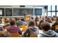 637分物理老師兌現(xiàn)承諾  不占錄取名額的示范課