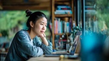 高考成績優(yōu)異不只是勤奮:觀看紀錄片助你高效學習