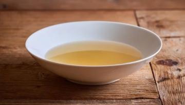 家有老人和娃？這碗白菜豆腐三鮮湯，簡單又營養(yǎng)，做法超詳細(xì)，趕緊學(xué)起來！