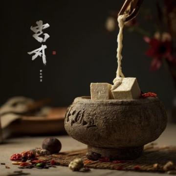 黃州豆腐燉黃骨魚：鄂東的經典風味與鄉愁佳肴