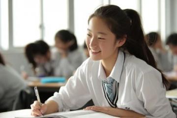 高效提升高中英語成績:循序漸進,詞匯語法雙管齊下攻略