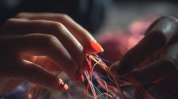 善良積累下的無(wú)形線:每個(gè)人都是自己福報(bào)的編織者