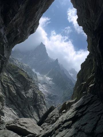 探尋雪峰美景：洞口文旅之旅攻略分享