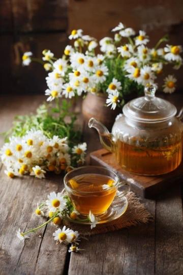 疏肝解郁：緩解更年期癥狀的茶飲方案