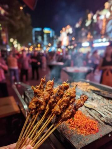 很久以前燒烤被稱為是仙界美味美食下凡來到人間,很久以前只是家串店讓我們在人間便