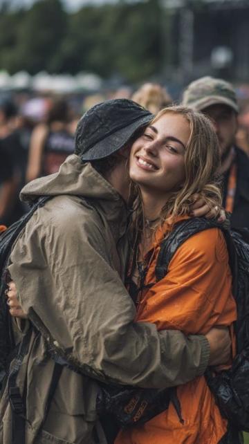 去年老婆得了早期的結(jié)腸癌，在廣州中山大學腫瘤醫(yī)院做了手術(shù)