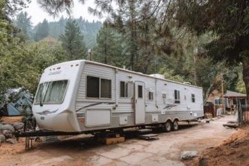 房車露營賞春花，探尋萬里挑一的趣活動