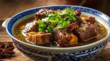 
江南美食探秘：揚州獅子頭與無錫醬排骨風味之旅