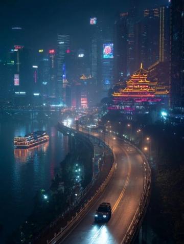 重慶夜景八種欣賞方式，魔幻光影下的不夜城