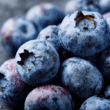 自制藍莓醬教程，簡單幾步做出健康低脂的藍莓果醬，拌酸奶超好吃