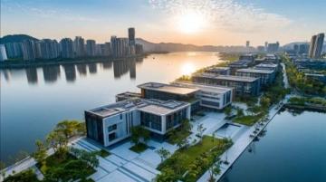 青島奧帆中心漫步遇廣式美食，味蕾盛宴與賬單小確幸