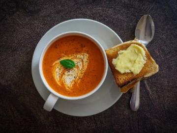 社旗美食暴擊!一碗胡辣湯喚醒的鄉愁,深夜放毒慎點