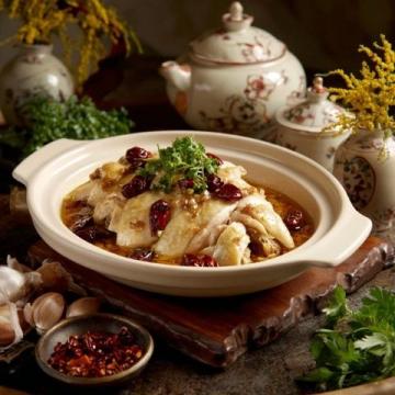 永康巴黎商街秘制麻醬羊肉火鍋老店推薦,鮮切云頂體驗人均100-150元