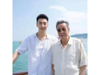 陳建斌蔣勤勤溫馨護妻畫面：生活中的甜蜜承諾